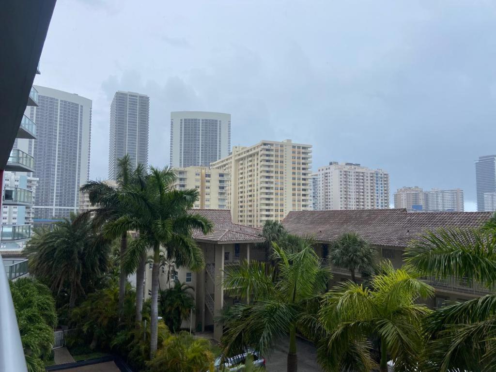 Beachwalk Studio Apmt 2 Beds, Amazing Views 2010B Hallandale Beach Zewnętrze zdjęcie